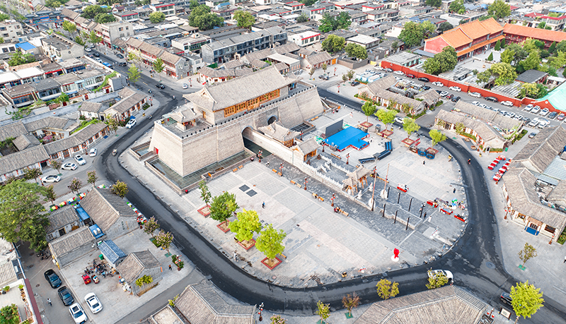 2022年9月8日，石家莊，航拍正定縣正定古城陽和樓與正定歷史文化街。